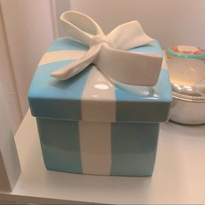 Unique Tiffany & Co Ceramic Box